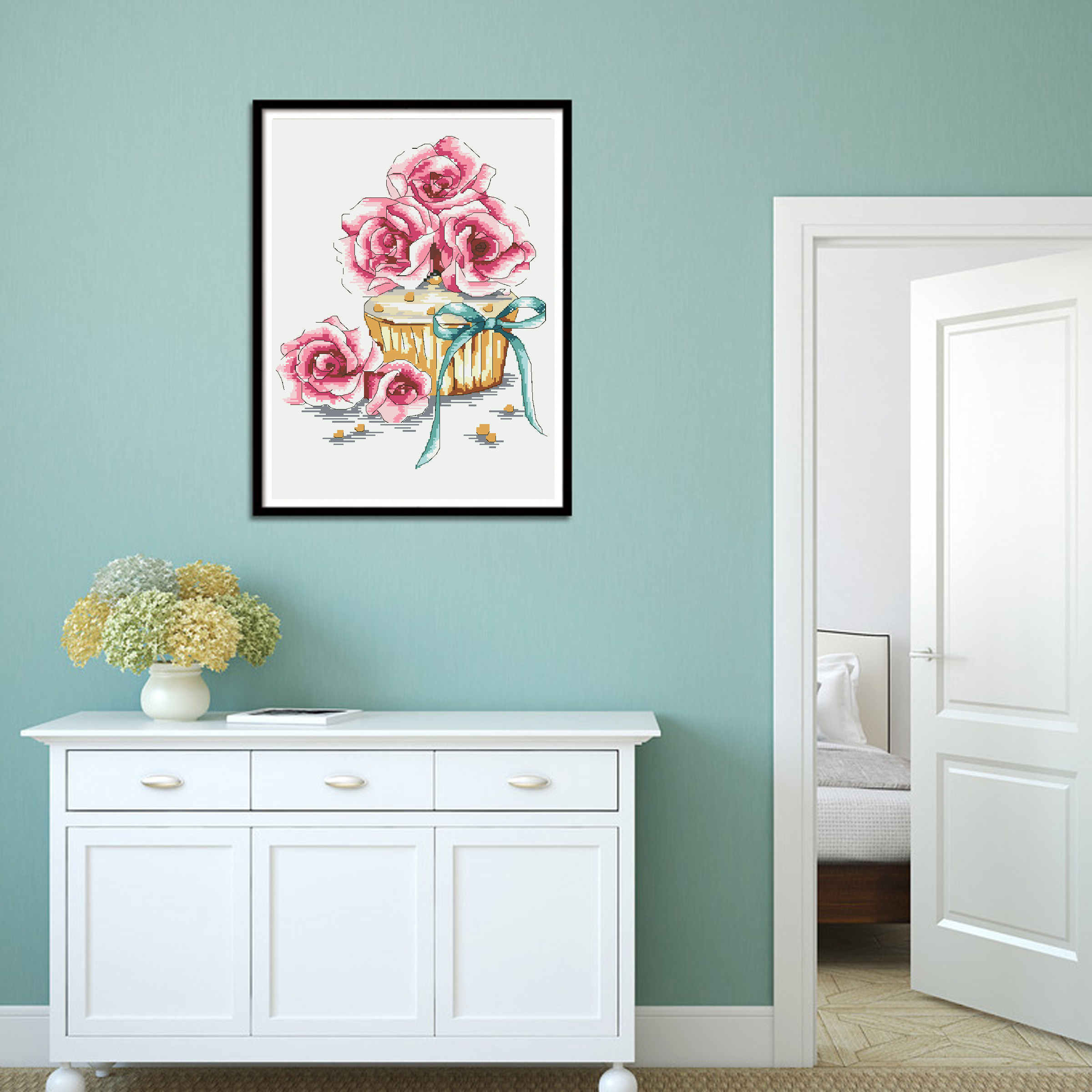 Calmhoop Cross Stitch Kit – Cupcake | 35x25cm HD Print · 16 Threads